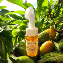 Load image into Gallery viewer, PAPAYA  FOAMING FACE WASH / WITH KOJIC ACID / SALICYLIC ACID
